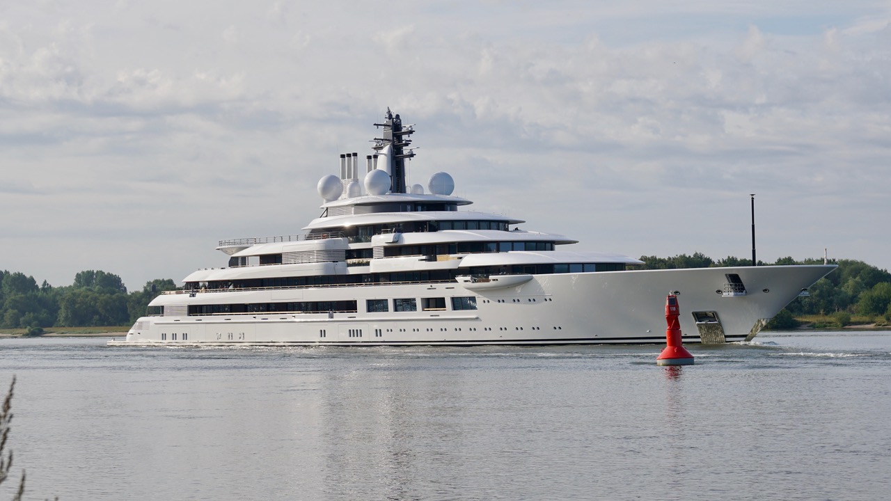 Yacht PROJECT LIGHTNING, Lurssen CHARTERWORLD Luxury Superyacht Charters